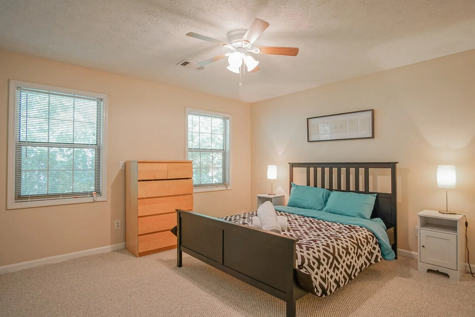 2 bed, 2.0 bath, 1732 sqft, $2,956 — Photo 4