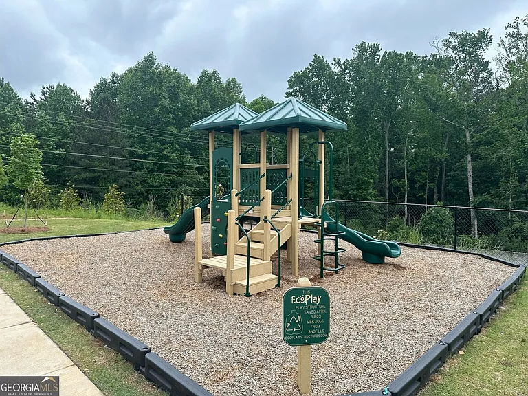 8 Iron Dr — Photo 32