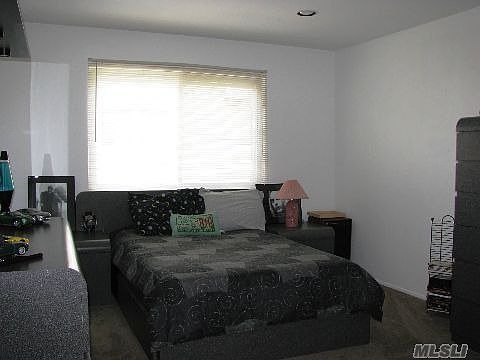 4th image of 2679 Rebecca St