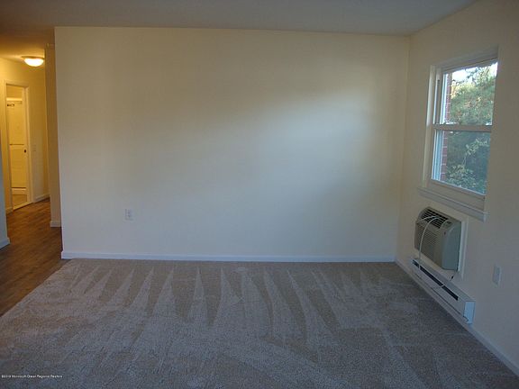 5th image of 27B Hancock Dr