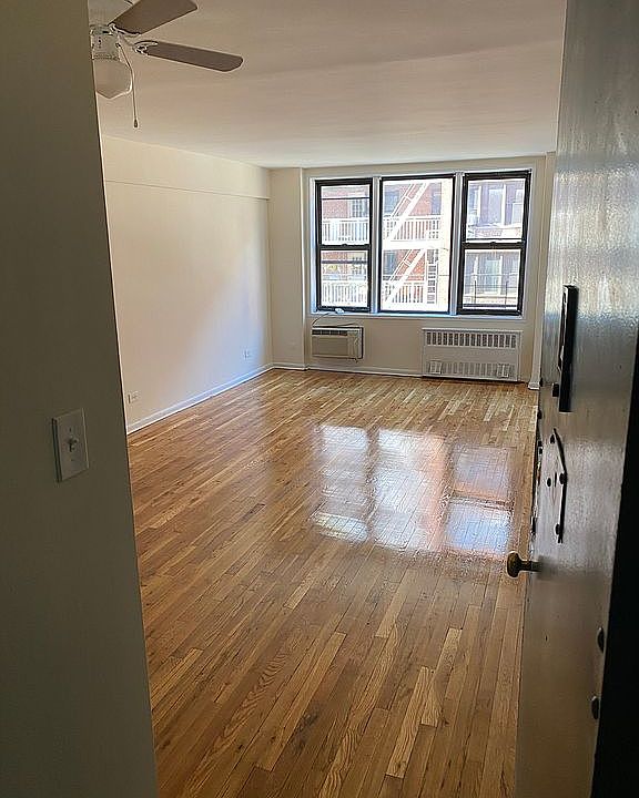 1st image of 83-30 Vietor Ave #304