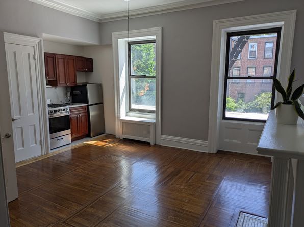 279 Henry St APT 5
