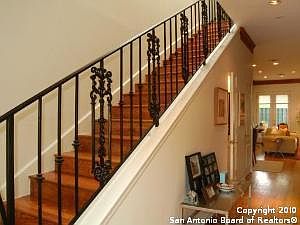 3rd image of 133 SAINT DENNIS AVE #133