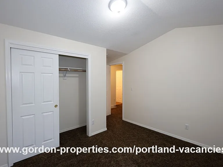 5254 SE 73rd Ave — Photo 36