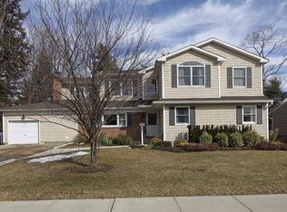 39 Marian Ln, Jericho, NY 11753