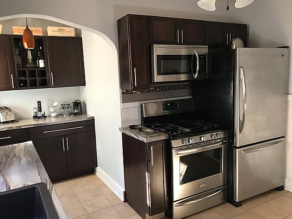 2nd image of 330 Crosby Ave