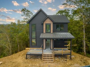 422 Compass Point Way, Sevierville, TN 37876