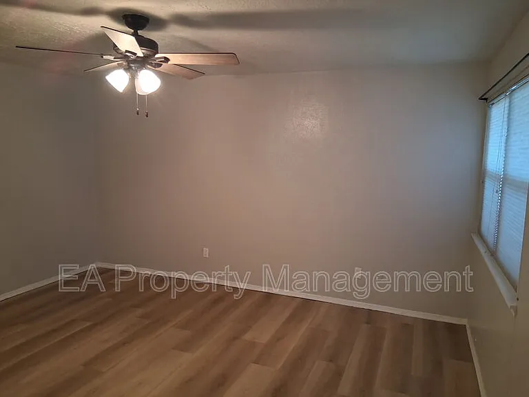 10354 Hendrix Rd NE — Photo 11