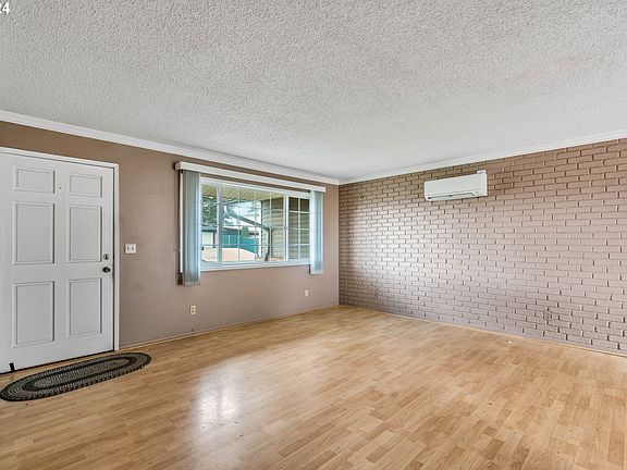 5th image of 1618 NE 107th Ave