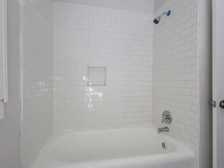 4341 Glendale Ave — Photo 21