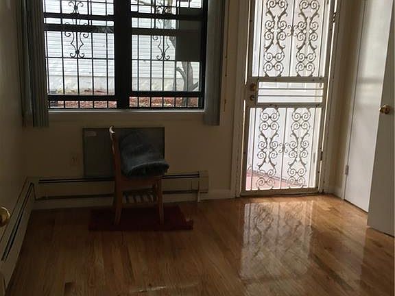 2nd image of 733 E 181st St
