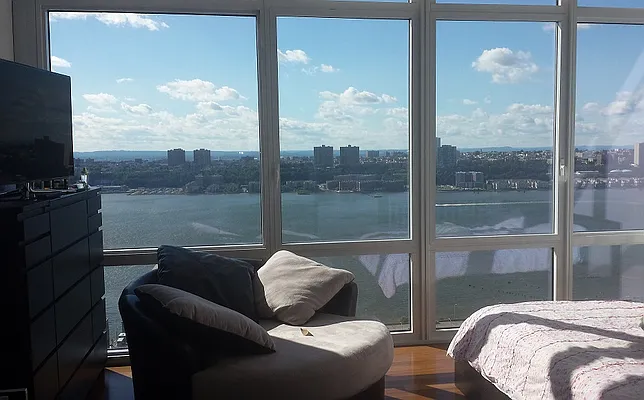 Sold by A & I Broadway | media 18