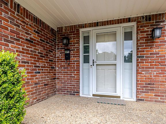 4th image of 3125 Misty Ln