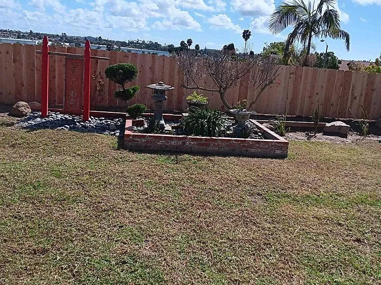 4737 Rising Glen Dr — Photo 12