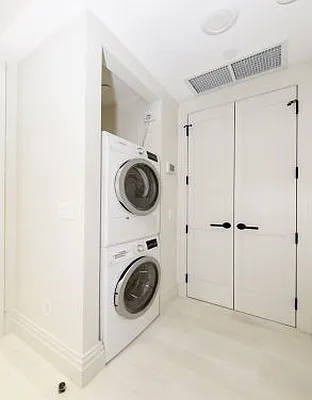 Rented by Voro New York | media 17