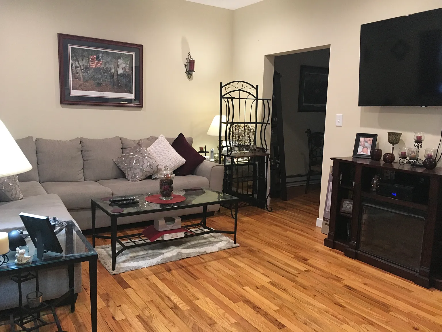 2 bed, 1000 sqft, $1,775 — Photo 3