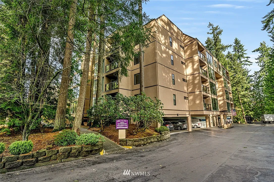 15512 Country Club Drive #B33 photo 1