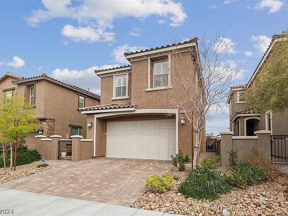 3rd image of 8104 Skye Canyon Grand St