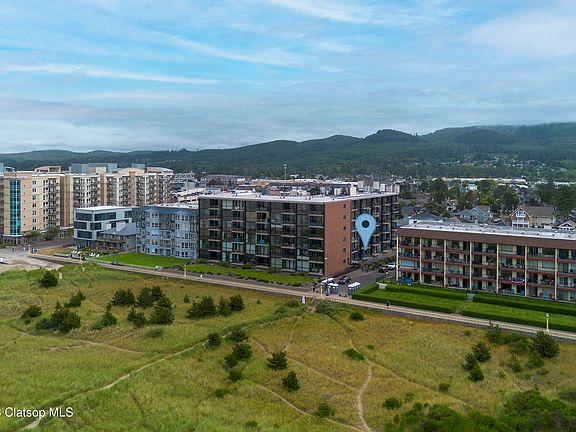 5th image of 475 S Promenade #112