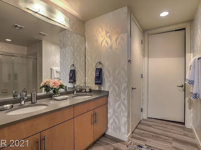 353 E Bonneville Ave #1002 — Photo 22