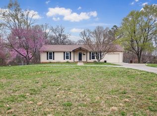 291 Rossview Rd, Clarksville, TN 37043
