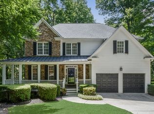 3060 Burlingame Dr, Roswell, GA 30075