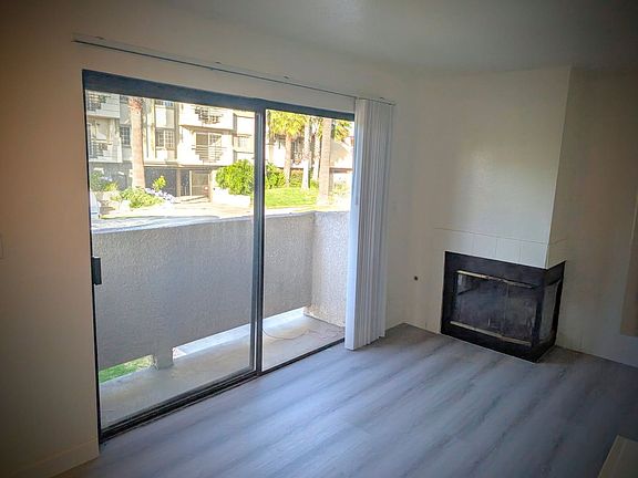 3rd image of 3747 Kelton Ave APT 1
