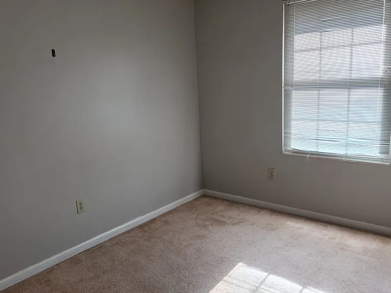 7857 Cobdon Ave — Photo 28