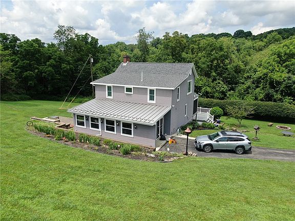 4th image of 426 Station Rd
