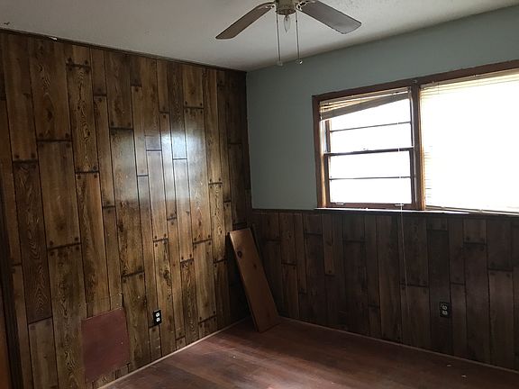 4th image of 3992 Cochese Ave