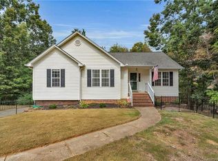 935 Manor Dr, Kings Mountain, NC 28086