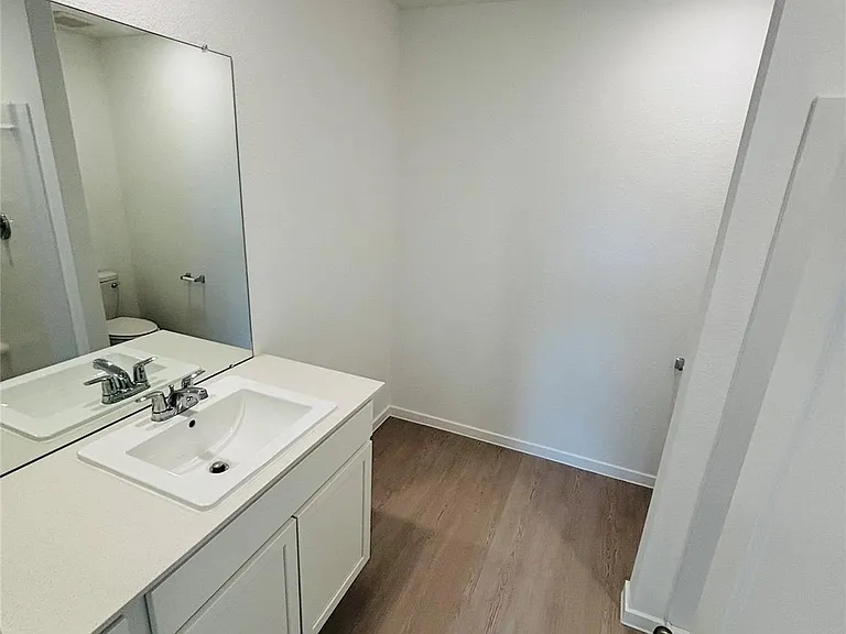 2126 Mosaic Valley Ct — Photo 23