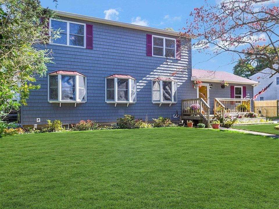 1st image of 159 Lakeview Drive