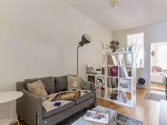 3rd image of 88 Eagle St APT 1R
