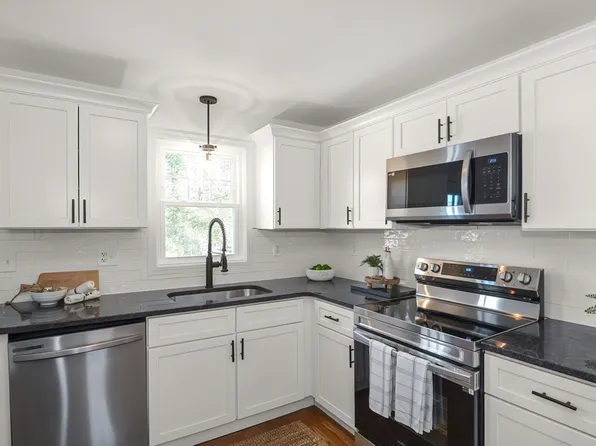 78 Johnson St, Taunton, MA 02780