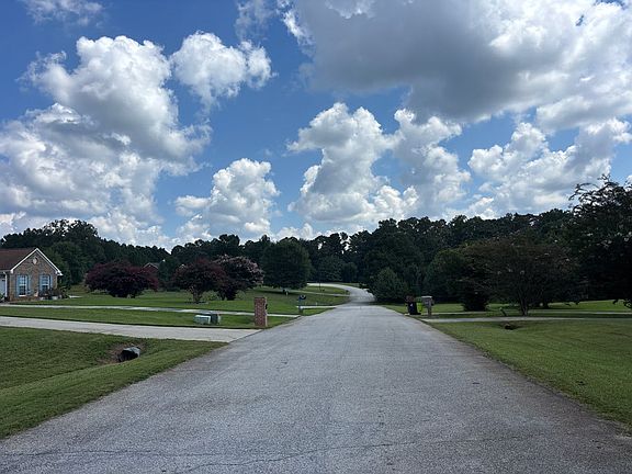 4th image of 2040 Jackson Crossing Ct