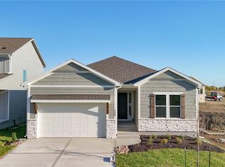 1520 SW Arborpark Ter, Lees Summit, MO 64082