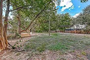 10694 Pine St — Photo 41