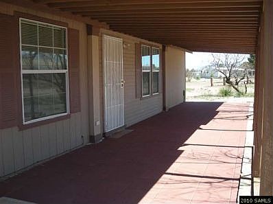 3rd image of 5056 S Santa Claus Ave