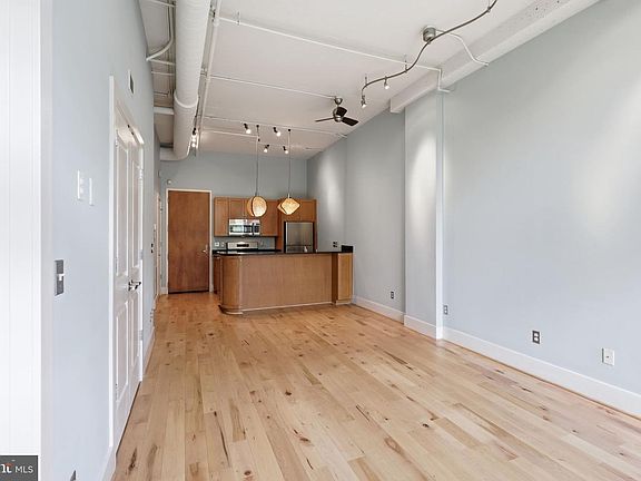 5th image of 2328 Champlain St NW APT 328