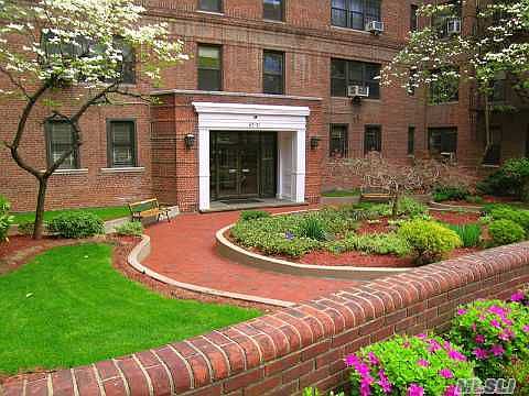 1st image of 6771 Yellowstone Blvd APT 3G
