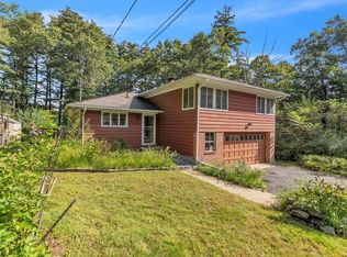 17 Country Club Hts, Monson, MA 01057
