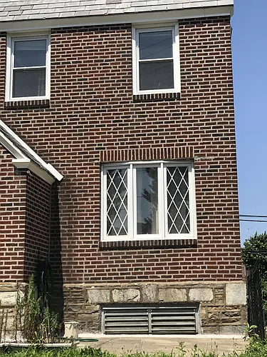 7126 Large St Photo 1