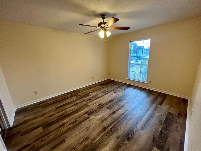 446 Westgate Blvd — Photo 7