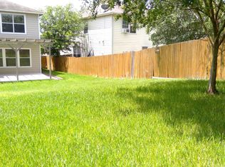 6823 Elmwood Crst, Live Oak, TX 78233