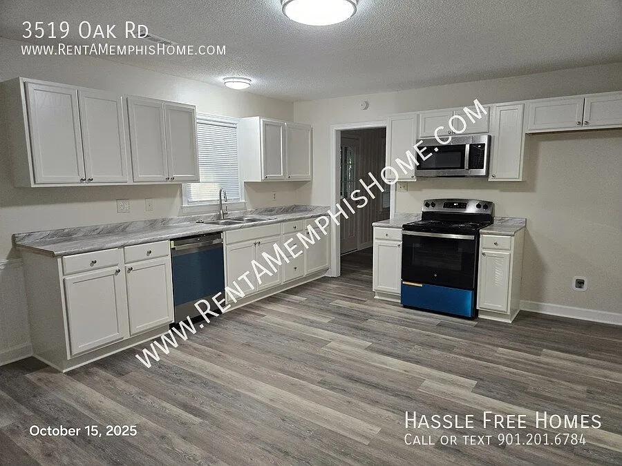 Fully Renovated 3BR/2BA + Flex Room | Large Fenced Yard | Walk to Oak Elementary | Bartlett — Photo 2