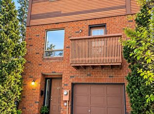 23 Black Forest Ln, Ottawa, ON K2H 9E6