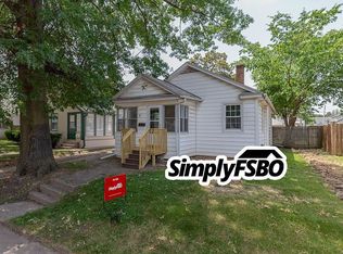 1536 44th St, Rock Island, IL 61201