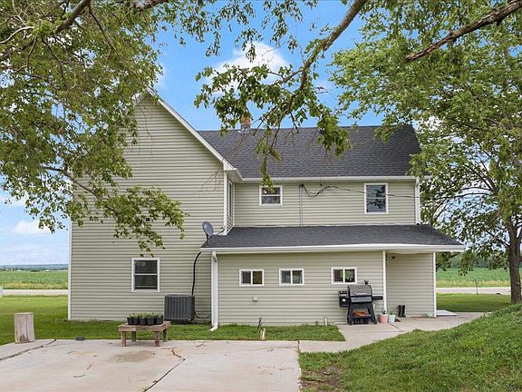 5th image of 2099 Cody Ave