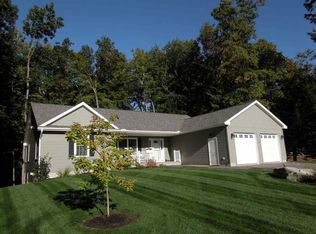 122 Sarah Cir, Laconia, NH 03246